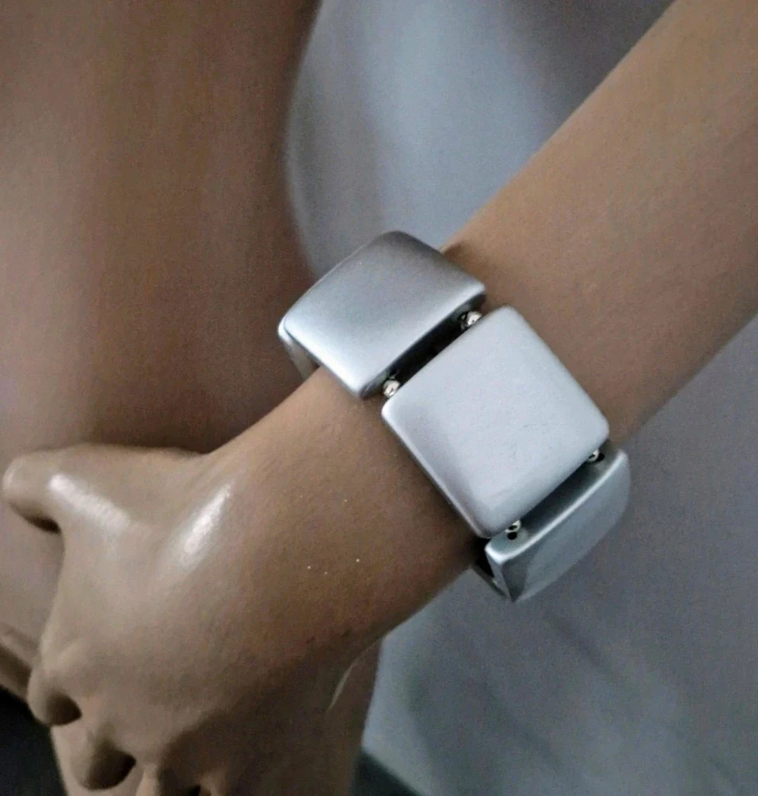 Bracelet.